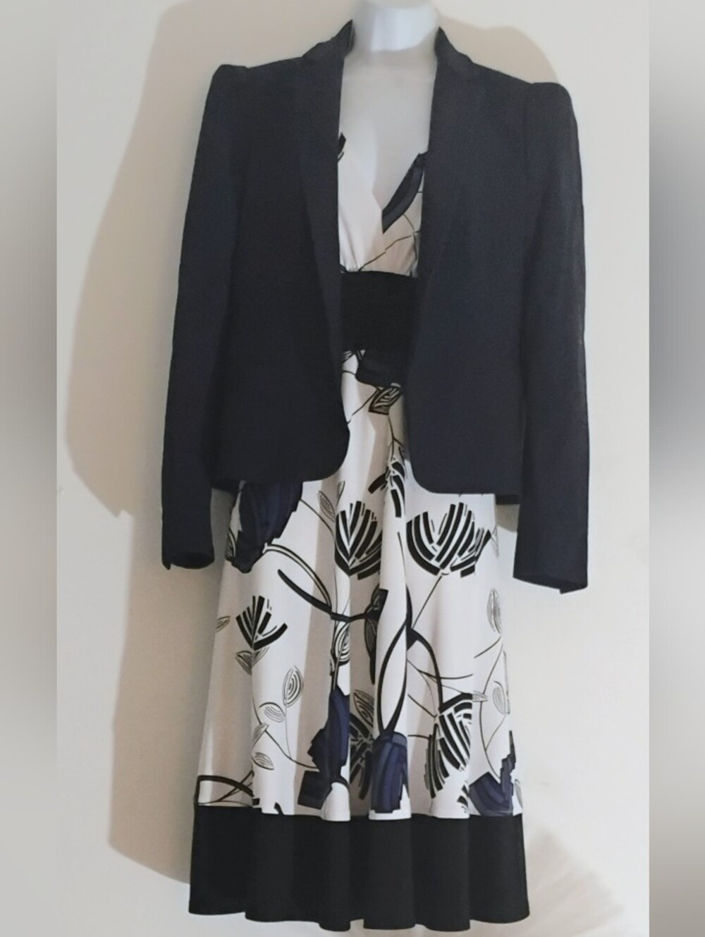 Jones New York Black Blue & White Floral A-Line Dress With Black Waistband Sz 6